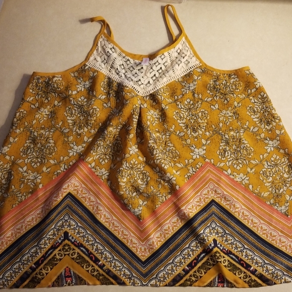 NWOT Tank Top - Picture 1 of 4